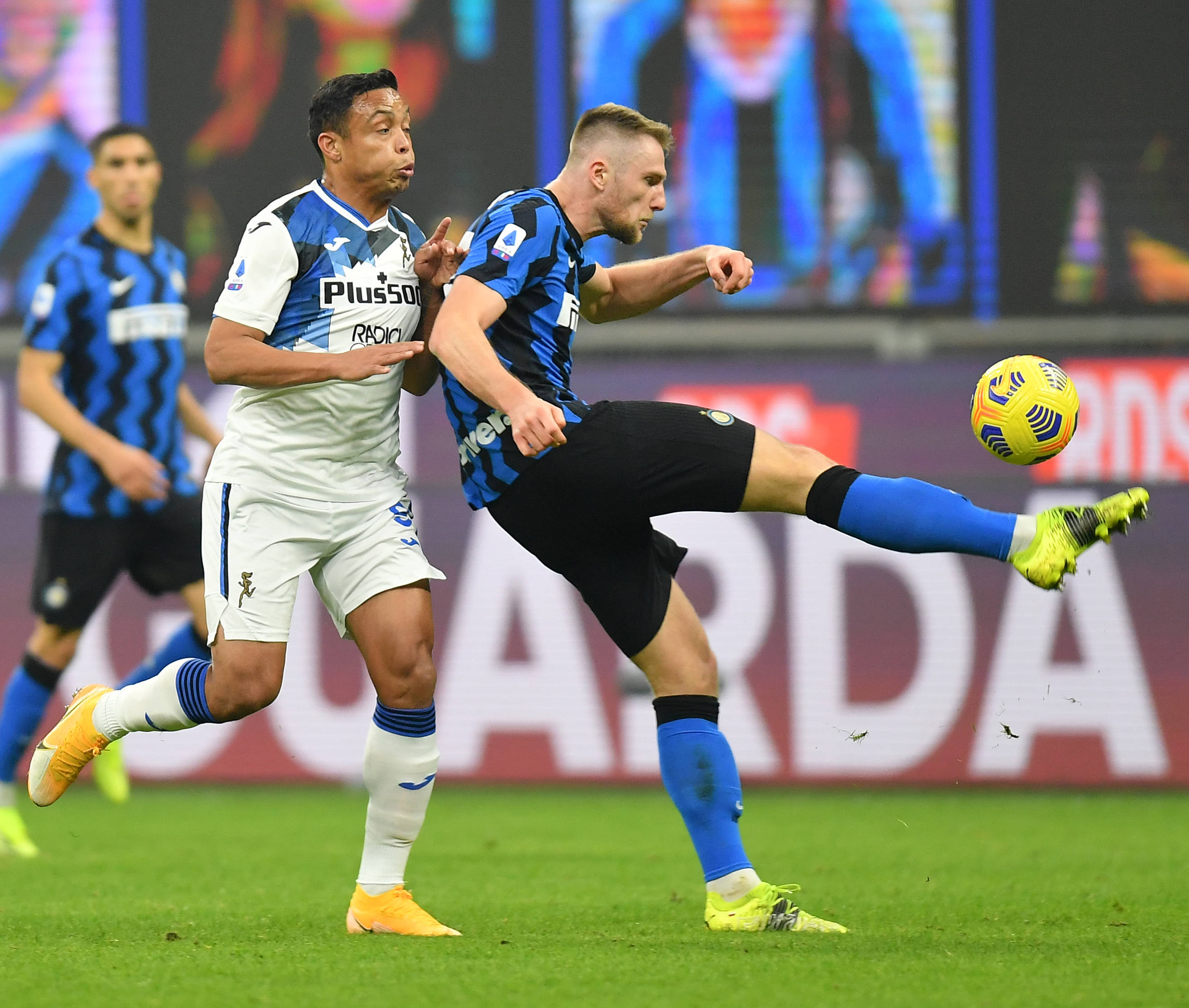 亚特兰大连胜领跑小组，出线在望，战绩斐然