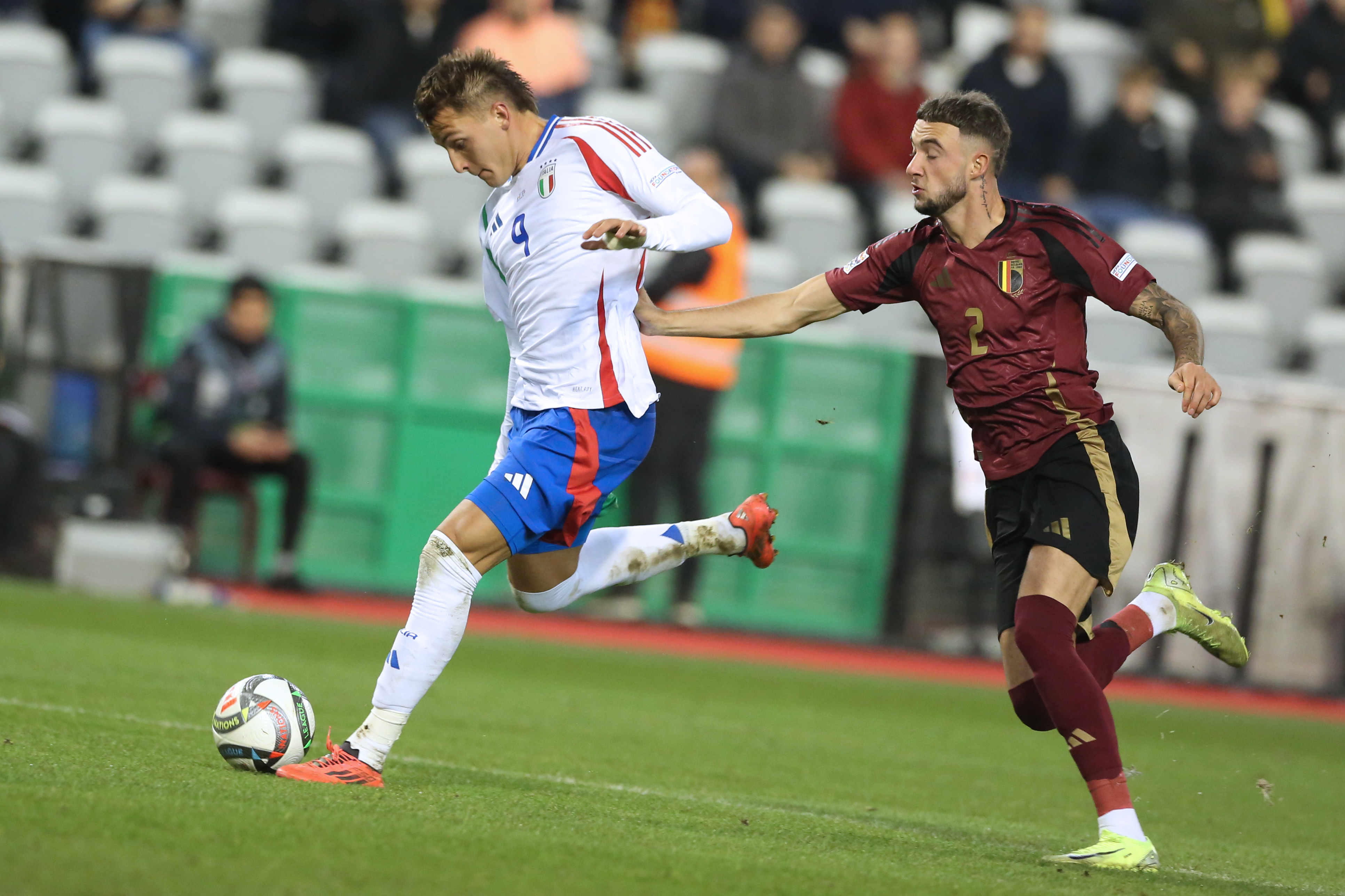 欧预赛：意大利-击败瑞士，提前晋级，全场震撼