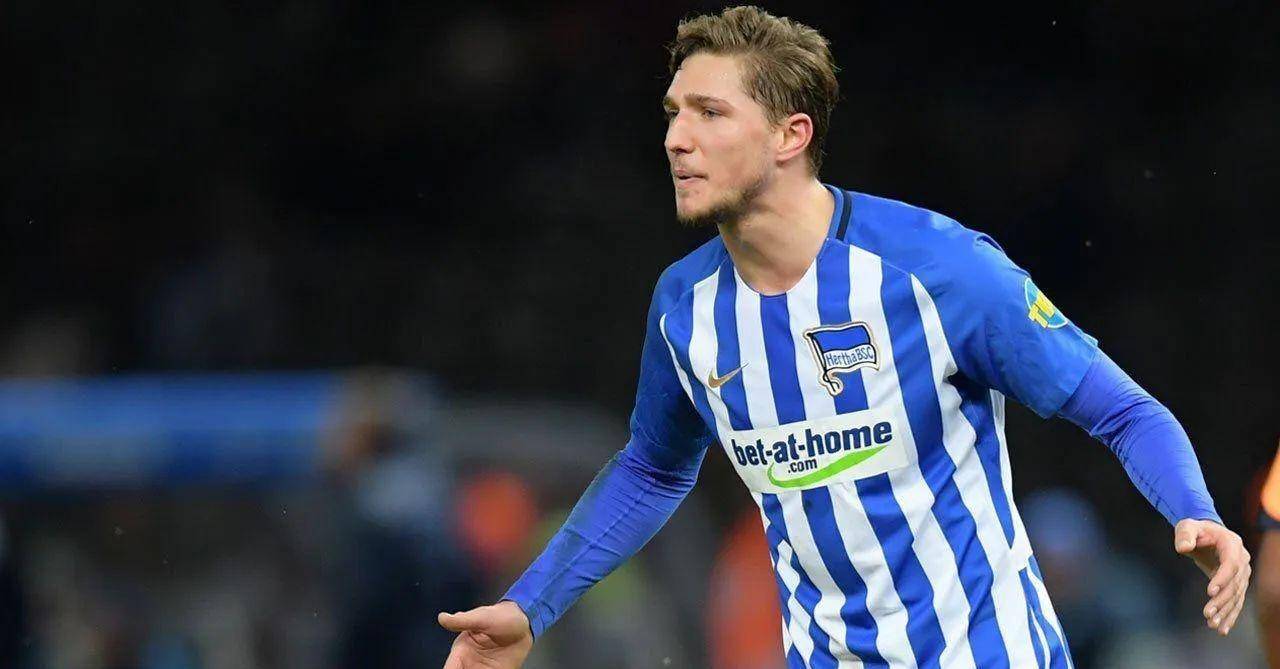 汉诺威队在客场完成一场宝贵胜利,掌声雷动的简单介绍 汉诺威队在客场完成一场宝贵胜利,掌声雷动的简单介绍