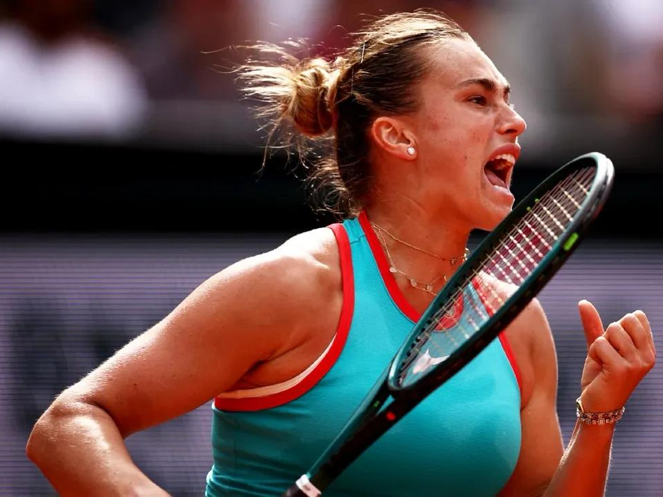 包含法网碾压戴维斯杯，穆雷点燃赛场的词条