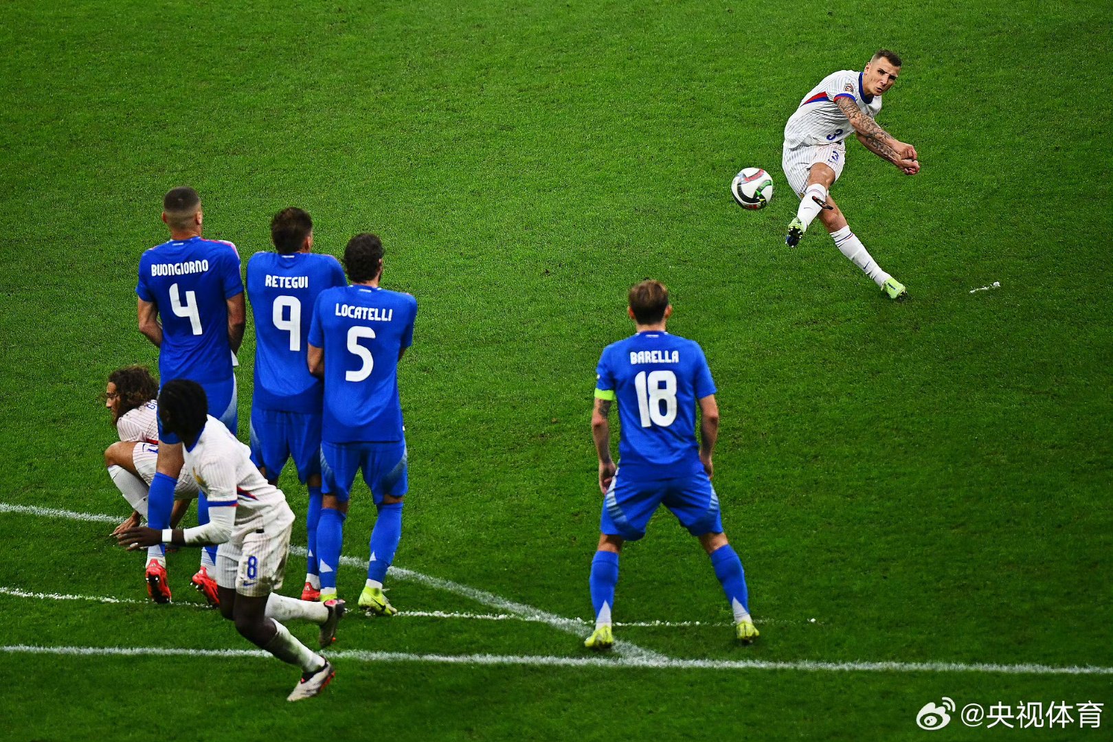 法国完胜皇马，蒂亚戈扛起全队