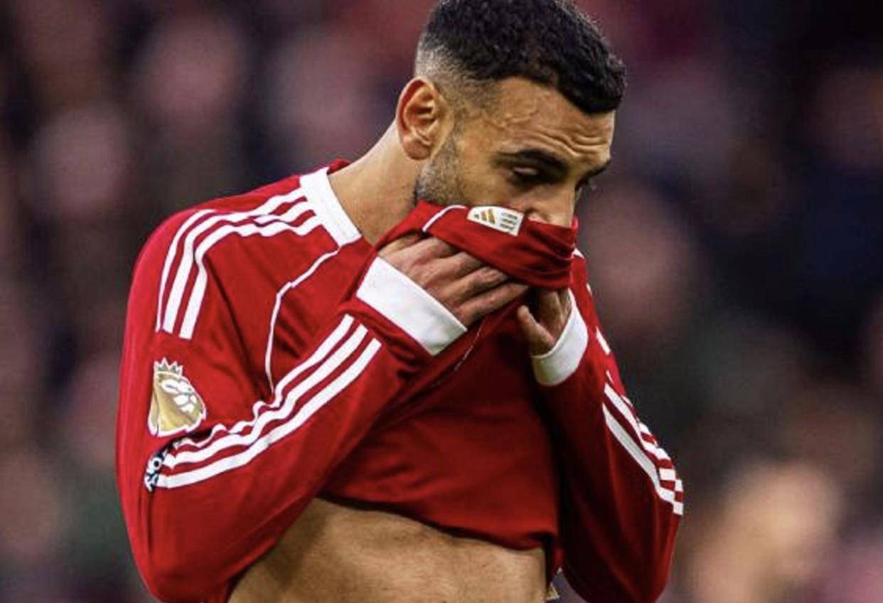 摩洛哥横扫丹麦，萨拉赫点燃赛场