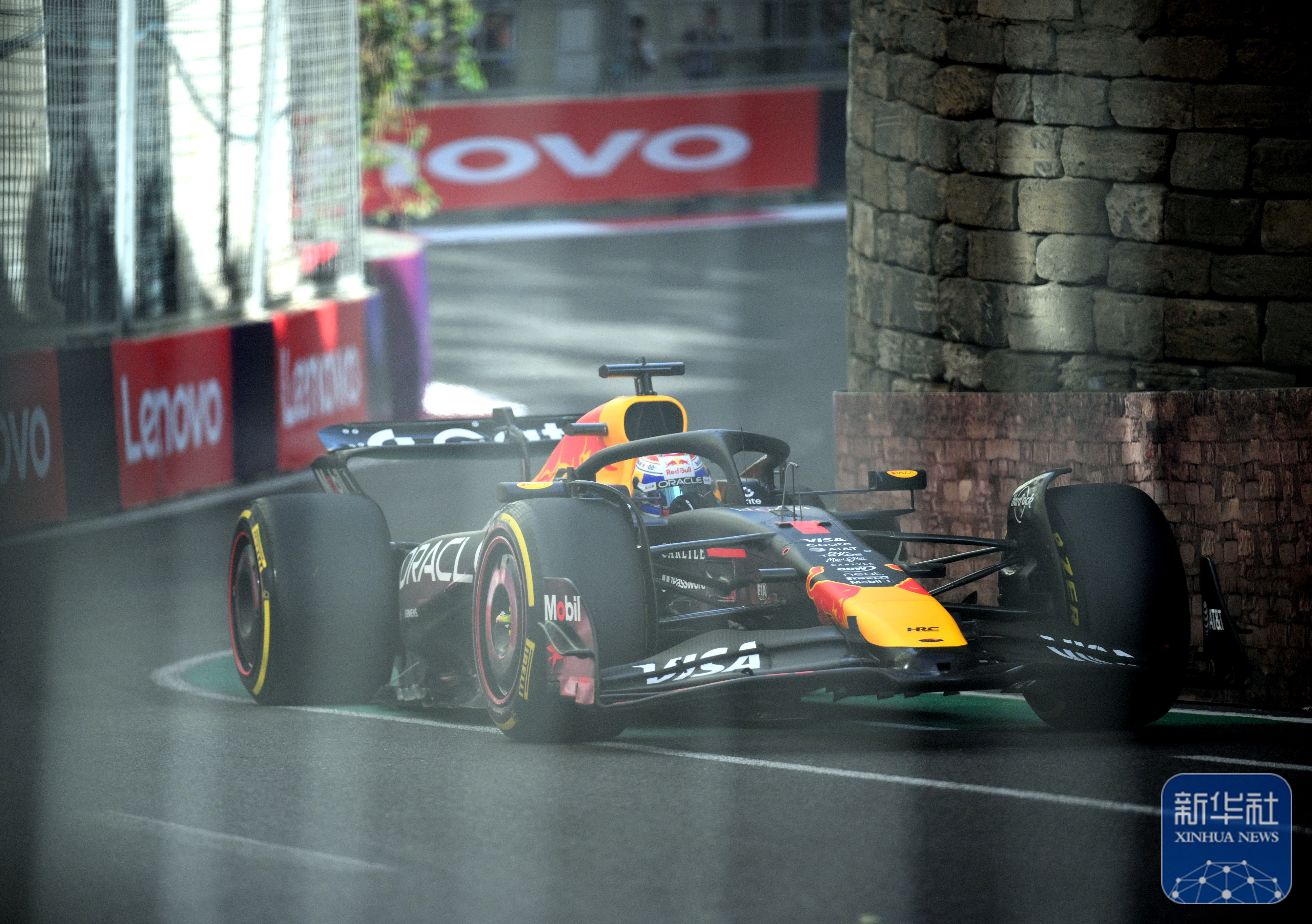 哈斯车队险胜索伯车队，维斯塔潘状态火热