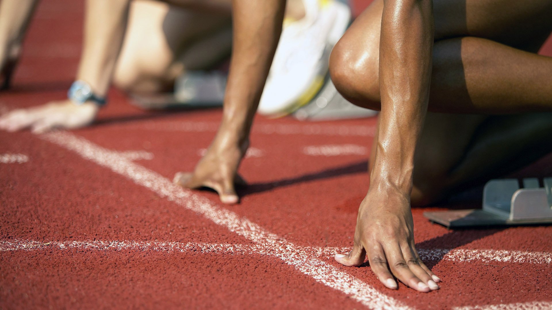 F1轰鸣与绝杀背影，那个熬夜见证神迹的夜晚